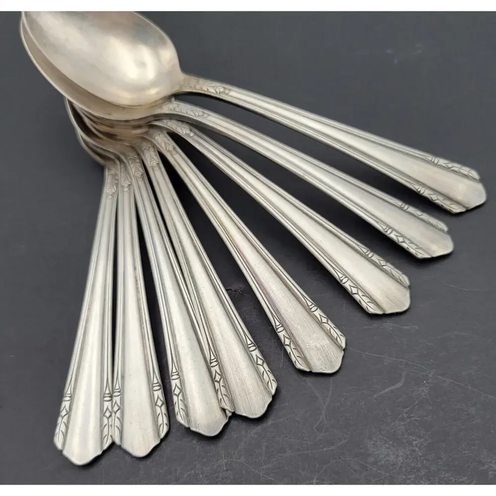 Lot 10 pcs 1934 WM A Rogers A1 Plus Silver Oneida Malibu 2 Soup 8 TeaSpoons